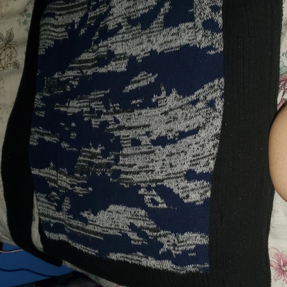 5 for $20 | SI-IAE Abstract Front Knitted Ribbed Sweater - Picture 7 of 12